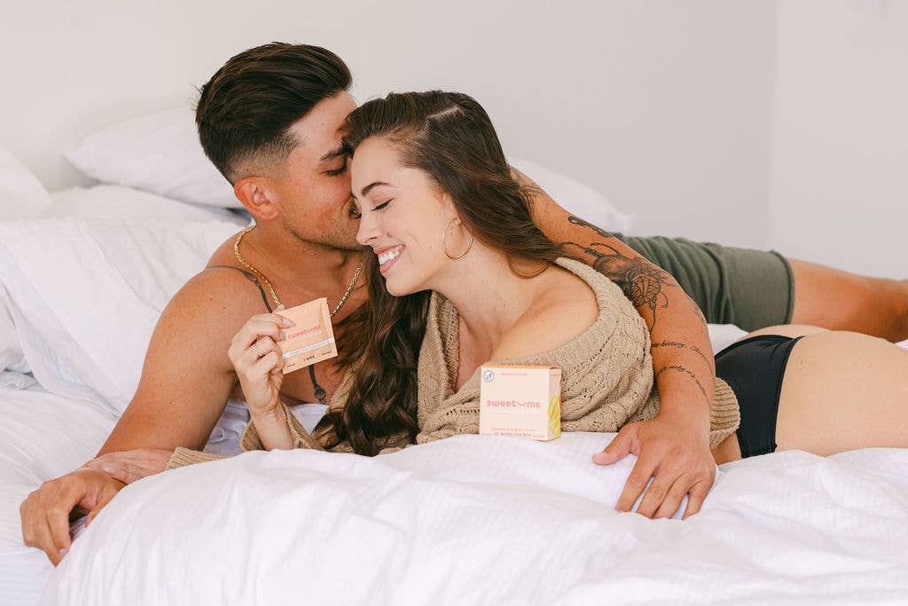 Flavored Intimate Wipes: Mango